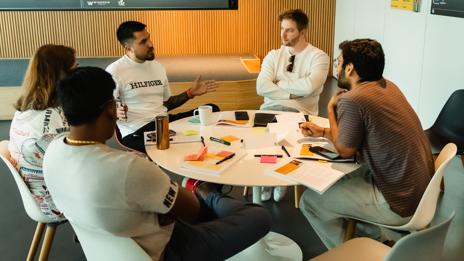 What is Leadership Training? A Guide to Building Stronger Leaders